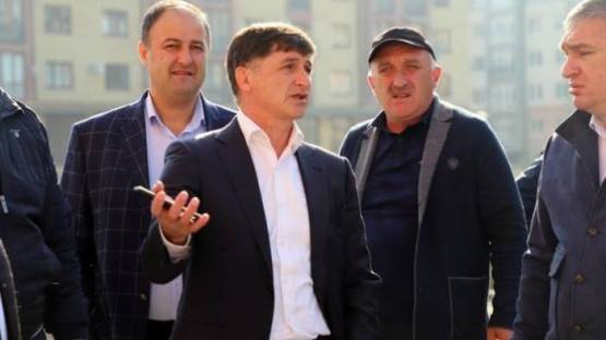 Прокуратура вновь указала мэру Владикавказа Тамерлану Фарниеву на нарушения законодательства