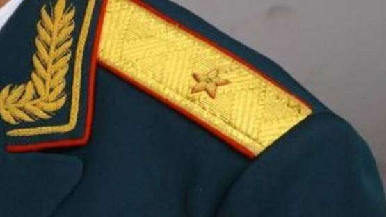 Алан Гаглоев разжаловал трех генералов милиции. Среди них – даже родственник президента
