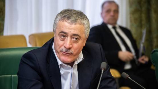 Арсен Фадзаев отказался от поста  вице-спикера парламента