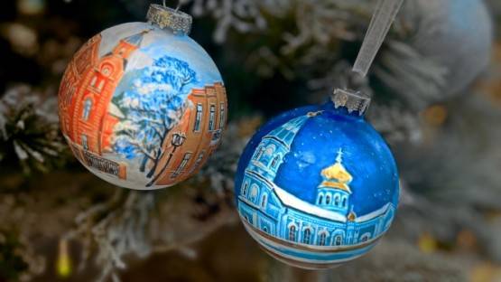 «Скифос-РСК» подготовил серию новогодних шаров с изображением фамильных башен и Дома Вахтангова