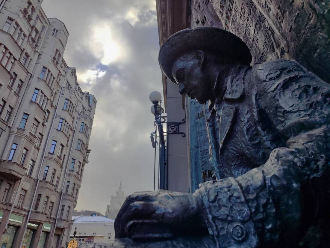 Скульптура Евгения Вахтангова. Иллюстративное фото