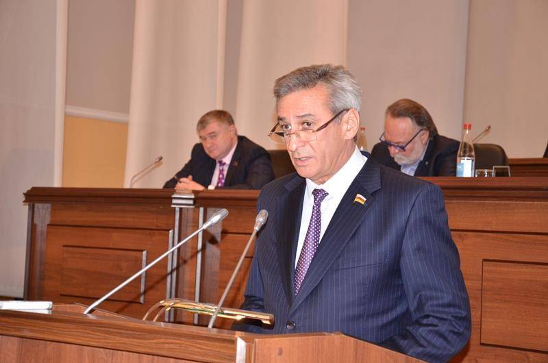 Батраз Билаонов (фото: пресс-служба парламента Северной Осетии)