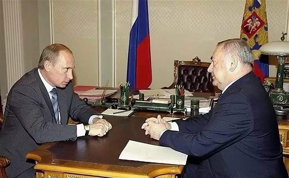 Владимир Путин и Александр Дзасохов (фото: пресс-служба президента РФ)