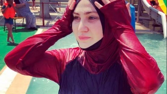 Боимся, не доживет: суд над скандальной блогершей в хиджабе закончился слезами