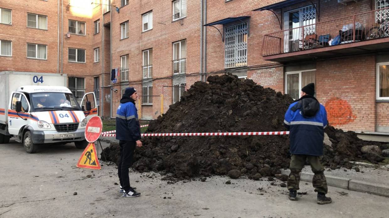 Жильцов одного из многоэтажных домов Владикавказа эвакуировали из-за  попадания газа в подвальные помещения // ОСнова