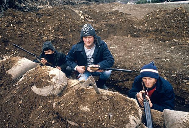 Отряд самообороны с.Джава, 1991 год. Фото: Сергей Титов / РИА Новости