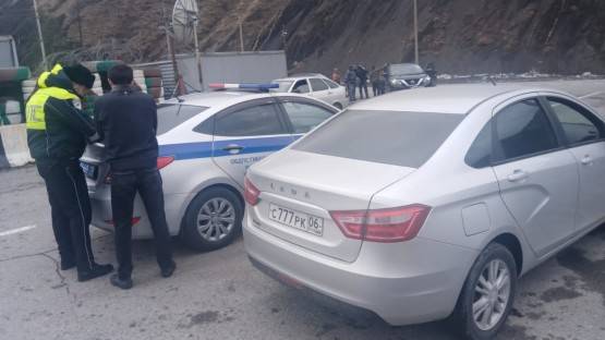 ГИБДД Северной Осетии установила владельцев машин из «эзминского кортежа» - дополнена