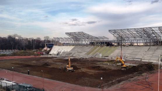На стадионе «Спартак» начались работы по строительству нового газона