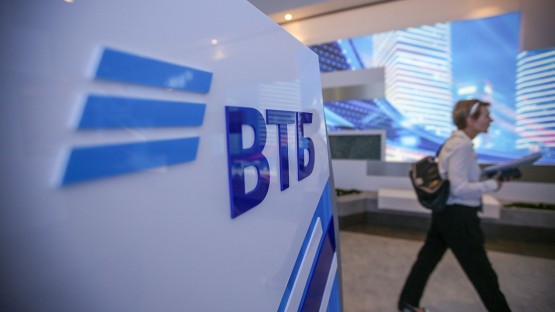 Два крупных российских банка объединятся в конце апреля   