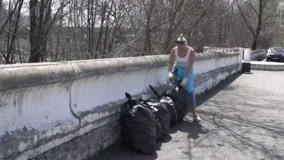 100 мешков с мусором вывезли с берегов Терека вблизи Чкаловского моста