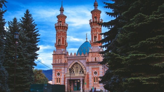 Меняйло поздравил мусульман Северной Осетии с окончанием Рамадана и праздником Ураза-байрам