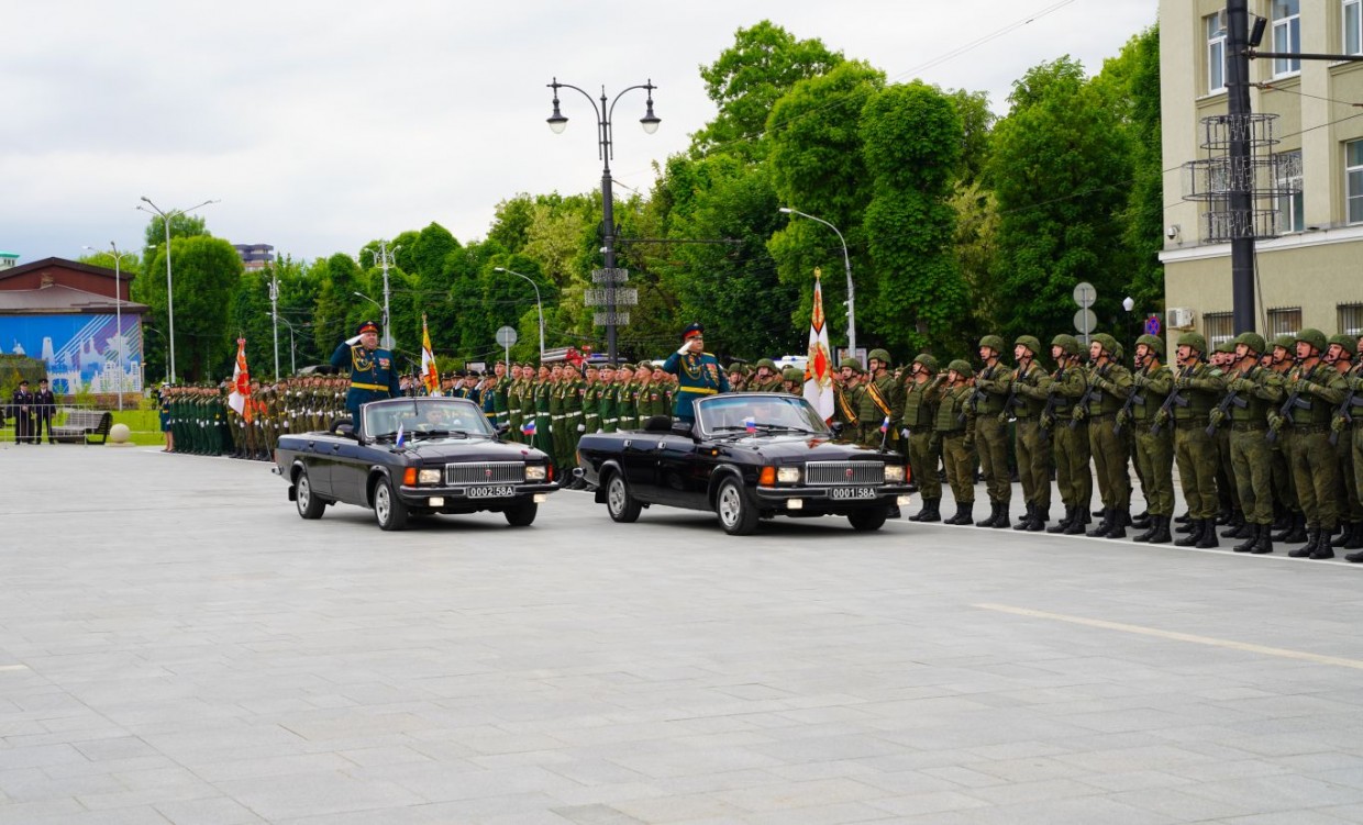 Во Владикавказе прошел военный парад в честь празднования 79-й годовщины  Победы // ОСнова