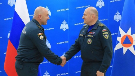МЧС России обеспечит южноосетинских коллег спецтехникой и боевой одеждой