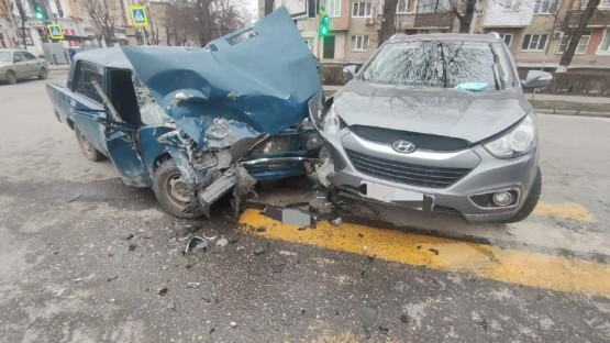 Два человека пострадали в ДТП во Владикавказе