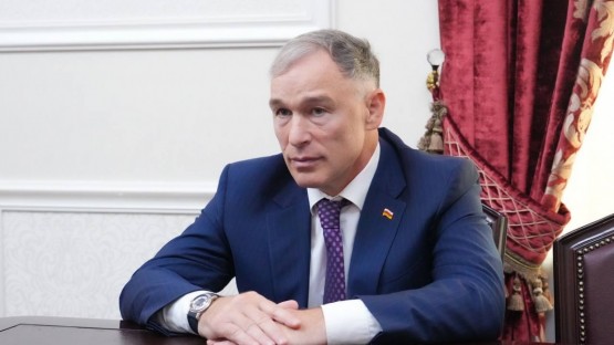 Меняйло предложил главе Правобережного района Сослану Фраеву возглавить минспорта