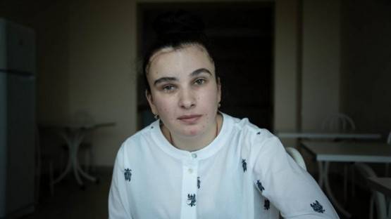 Острая материальная недостаточность. Фатима Дзгоева стала инвалидом во время теракта в Беслане - теперь у РФ нет на нее денег