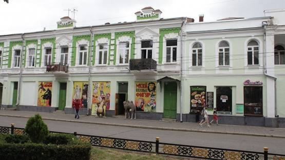 Путин поручил реконструировать кинотеатр Комсомолец во Владикавказе