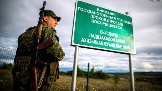 Автовладельцам из Южной Осетии с двойным гражданством отказывают во временном ввозе иномарок в Россию