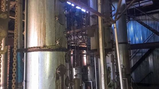 Во Владикавказе выявлен нелегальный спиртзавод мощностью тысяча декалитров в сутки