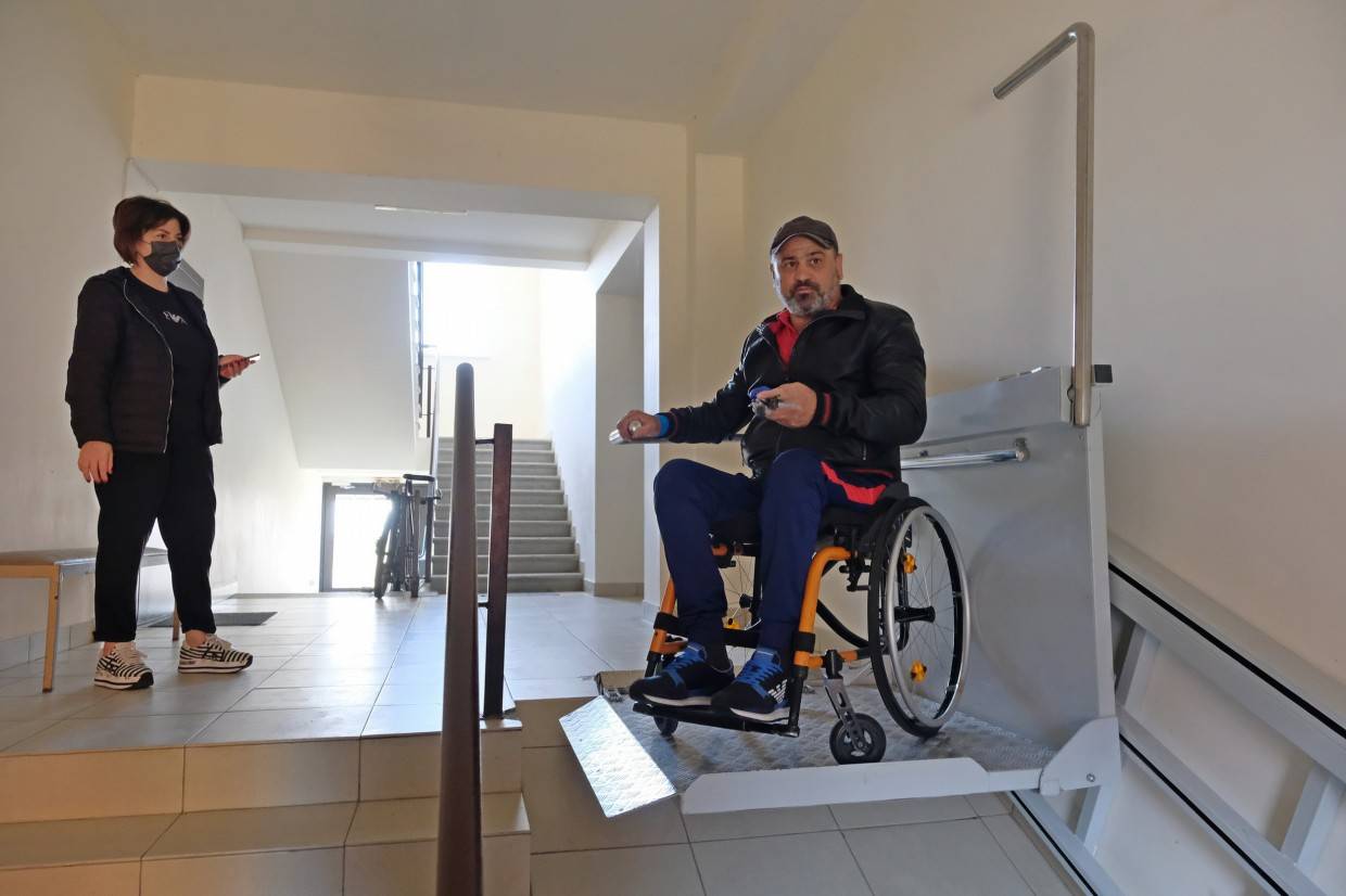 Обеспечение инвалидов жилым помещением. Квартира для инвалида. Квартира для инвалида колясочника. Жилое помещение для инвалида. Обустройство квартиры для инвалидов.