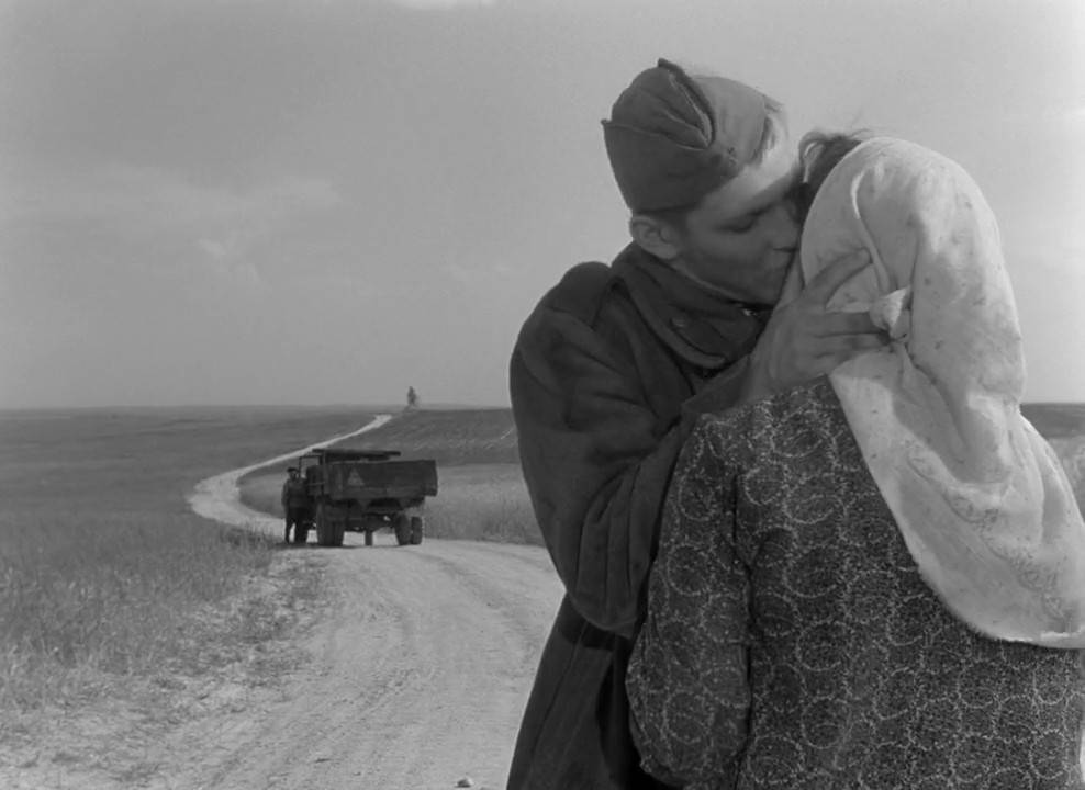 Отрывок из фильма Баллада о солдате, реж.: Г.Чухрай. 1959 г.