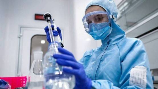 Вторая волна коронавируса накроет Россию через две недели. Прогноз вирусолога, предрекшего пандемию