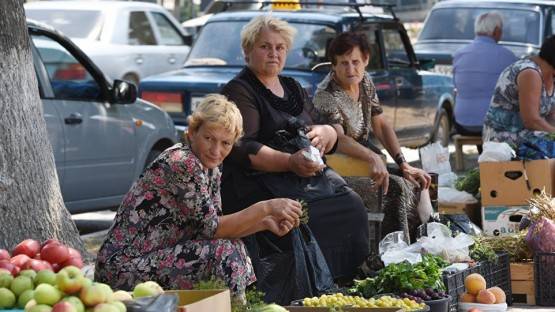 "Люди в угнетенном состоянии". В Южной Осетии дорого стало поесть